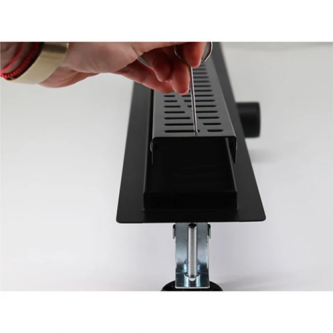 Tuš kanalica PROFIL M WAVE 500 teflon black